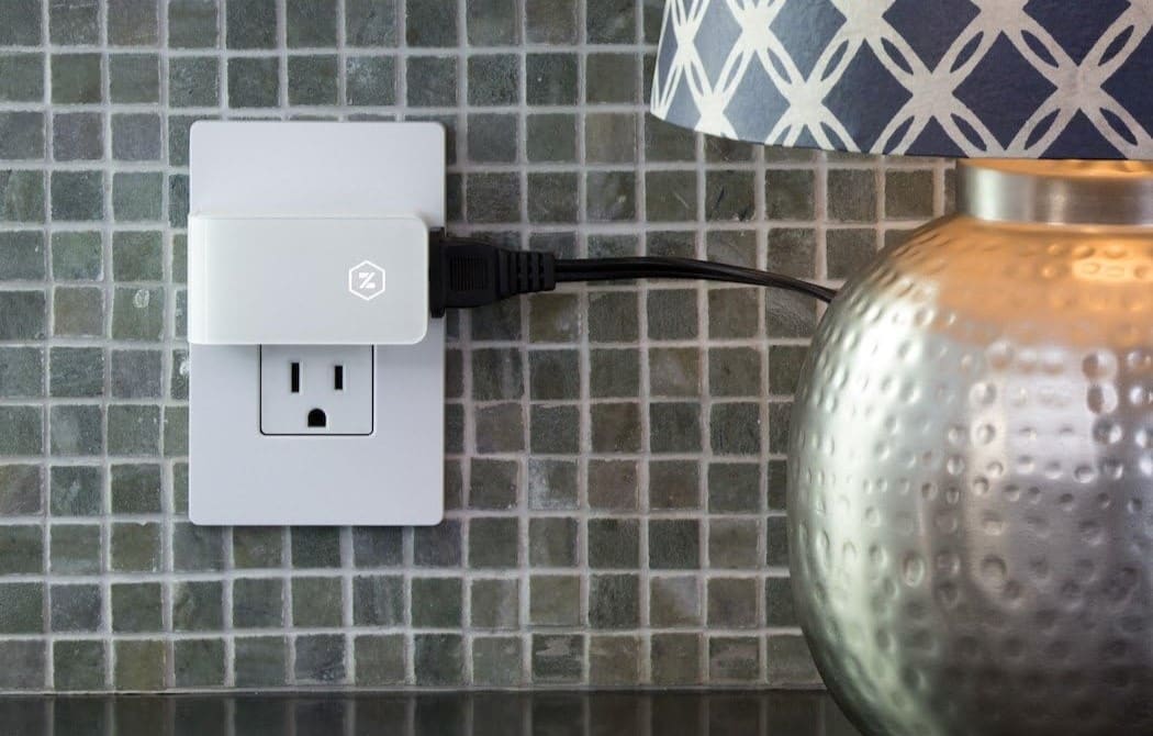 Zuli Smartplug Plugged in